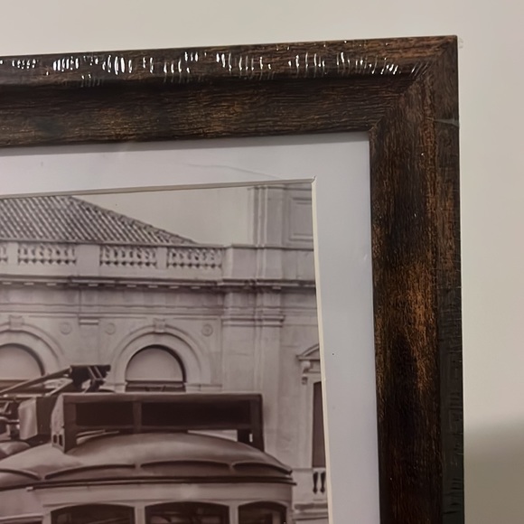 Brown wooden photo Frame. 8x10 - Picture 3 of 6